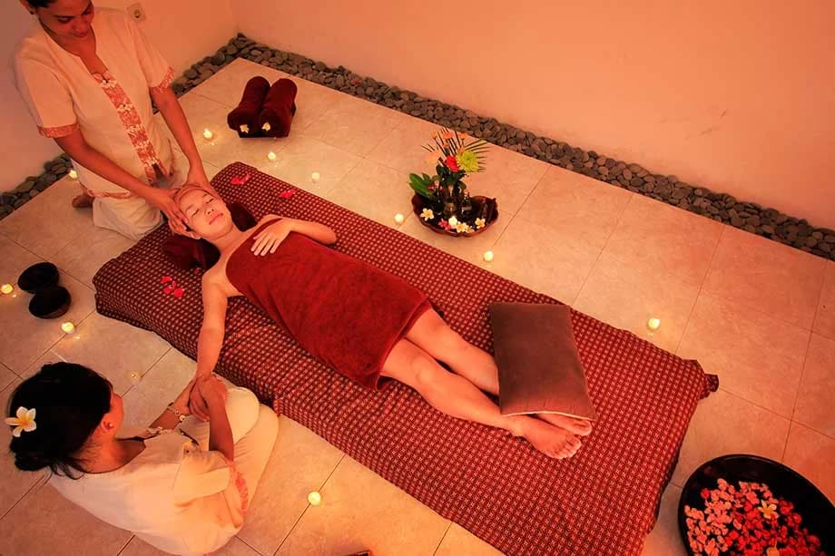Traditional Balinese massage — Bali Excursion with Private Guide