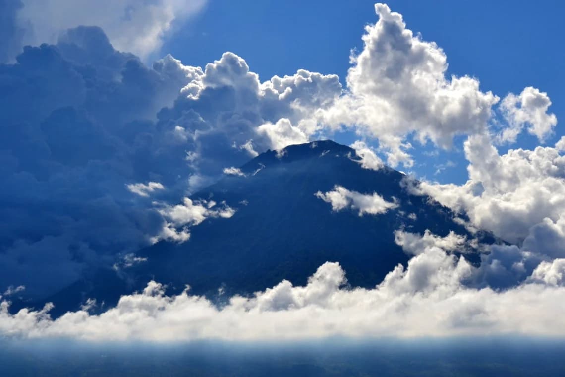 Climbing Volcano Agung