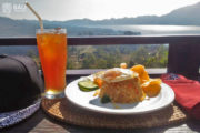 заслуженный завтрак после подъема и спуска с вулкана Батур