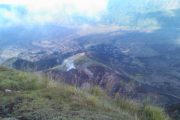 Восхождение на вулкан Батур - вид на долину