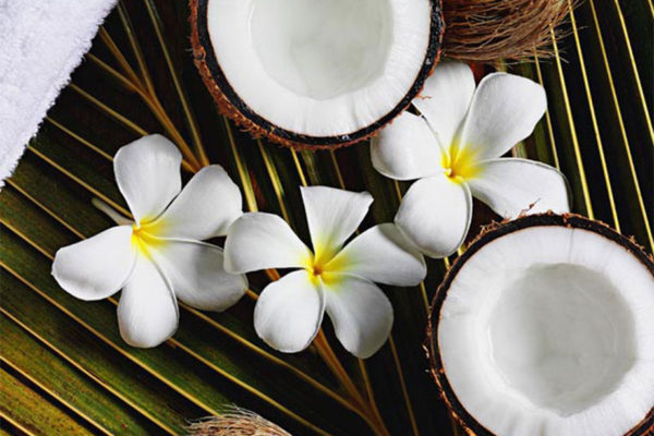 Балийский массажа, скраб для тела с кокосовым орехом - Спа на Бали