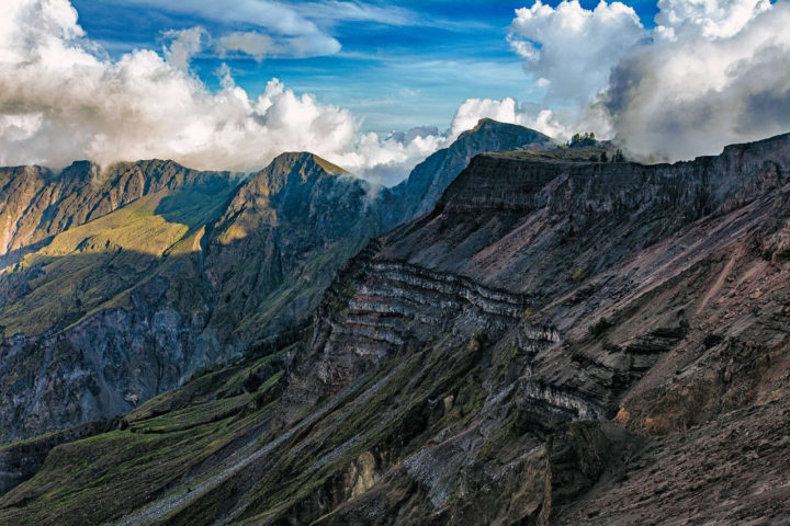 Тамбора - одна из самых высоких вершин Индонезии